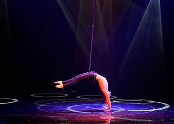 soulduo-acrobatic-show